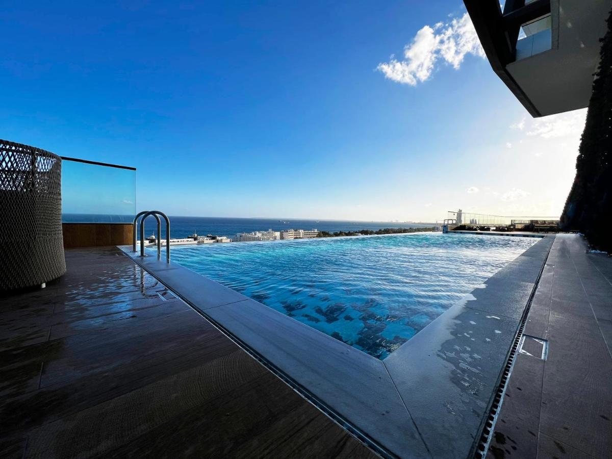Luxury Private Apartments - Limassol Bagian luar foto