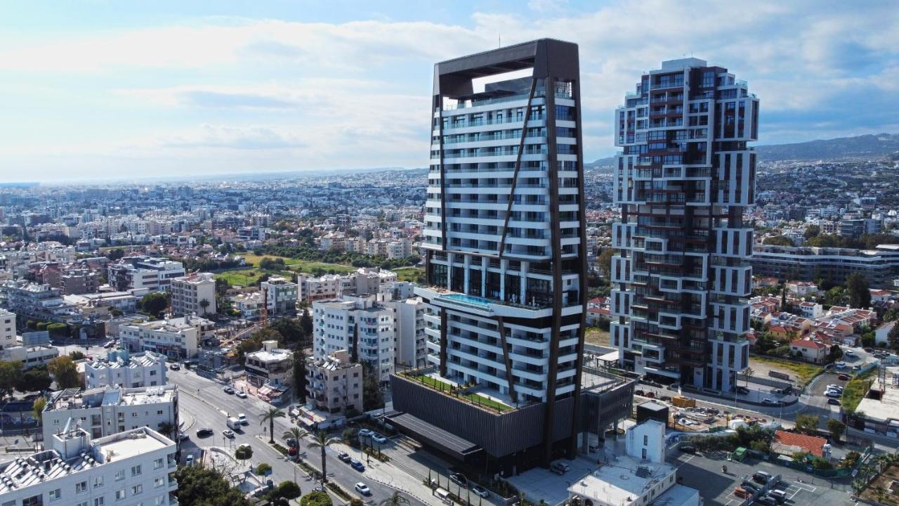 Luxury Private Apartments - Limassol Bagian luar foto