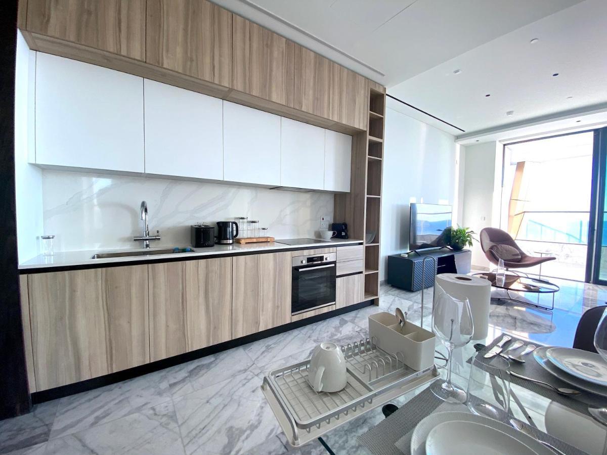 Luxury Private Apartments - Limassol Bagian luar foto